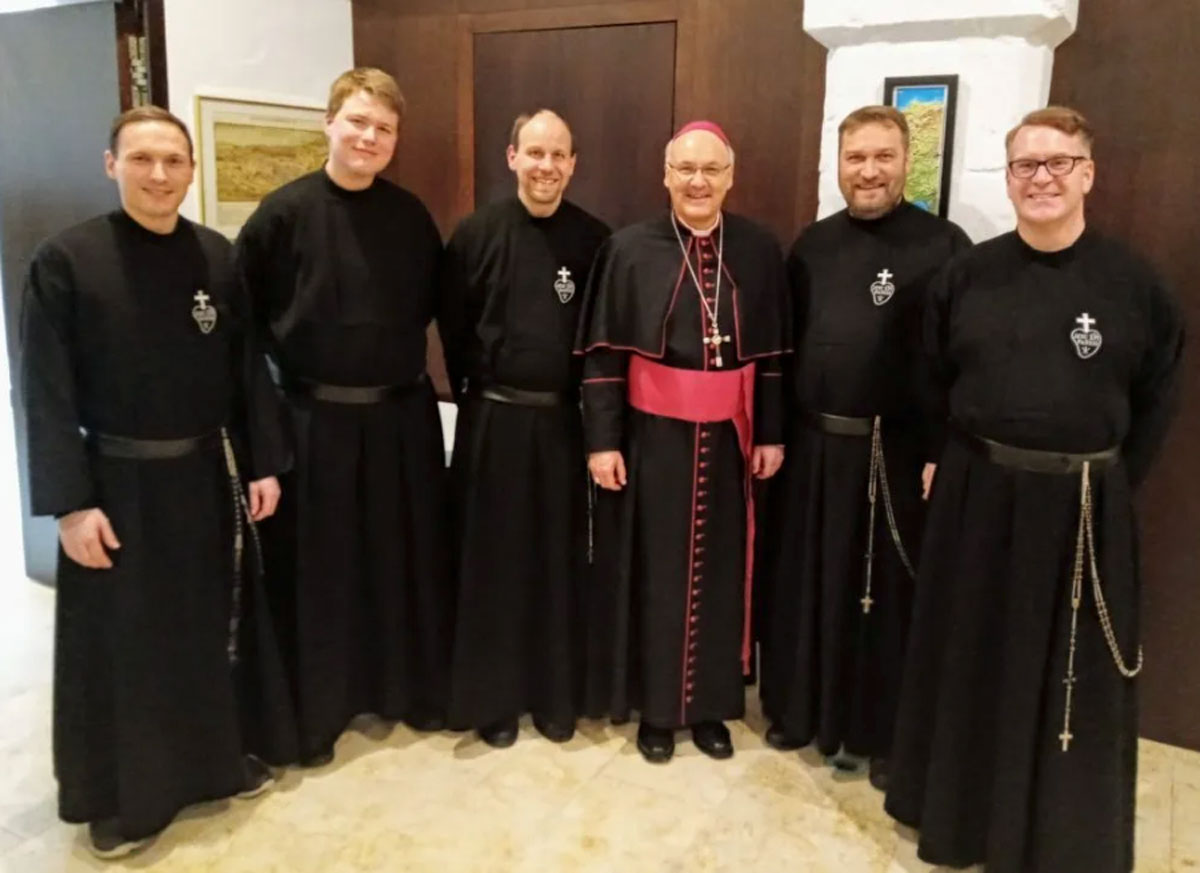 Pontikalvesper zum Tag des geweihten Lebens mit Bischof Voderholzer
